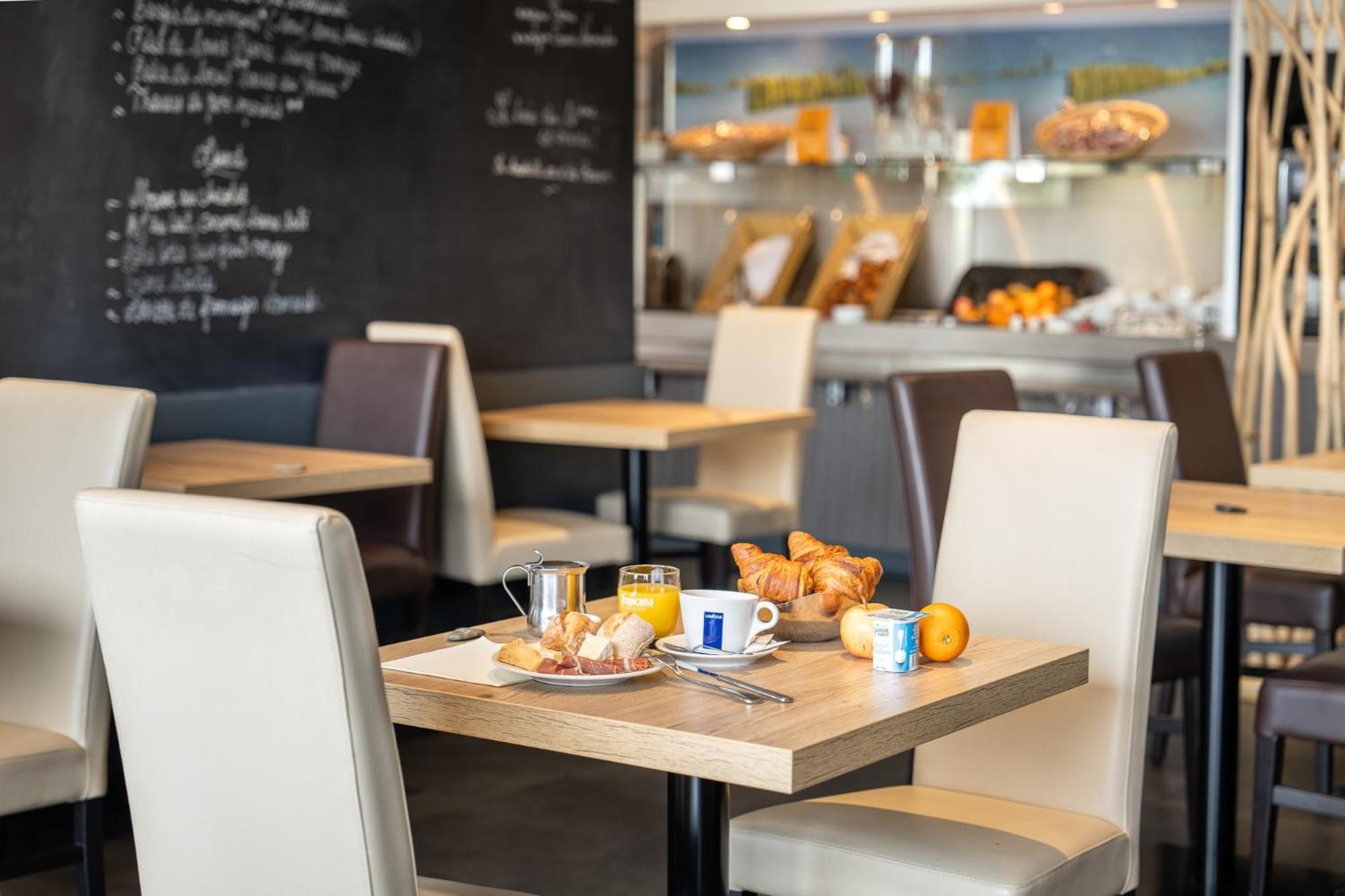 Logis Hotel Restaurant Le Sainte Mere Luaran gambar